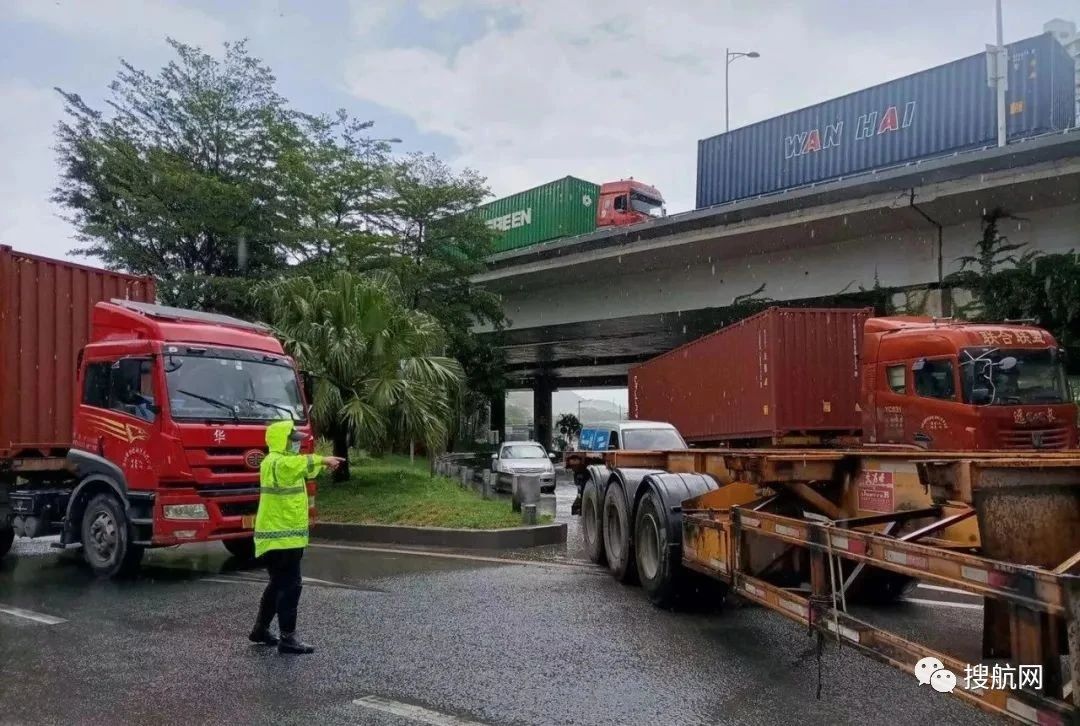 注意！鹽田港貨柜車實(shí)施進(jìn)港預(yù)約，待還重柜23000個(gè)預(yù)計(jì)需4天，多家船公司跳港！