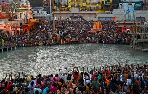 多國(guó)禁飛！印度疫情失控日增34萬(wàn)例，遺體堆積如山，恐成“人間煉獄”！