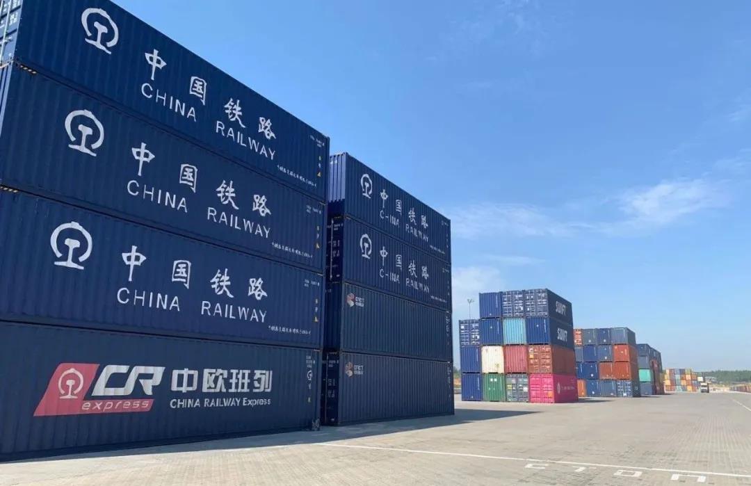 運(yùn)力緊張，中歐鐵路服務(wù)需求突然激增，航空貨運(yùn)包機(jī)價(jià)格達(dá)到新高