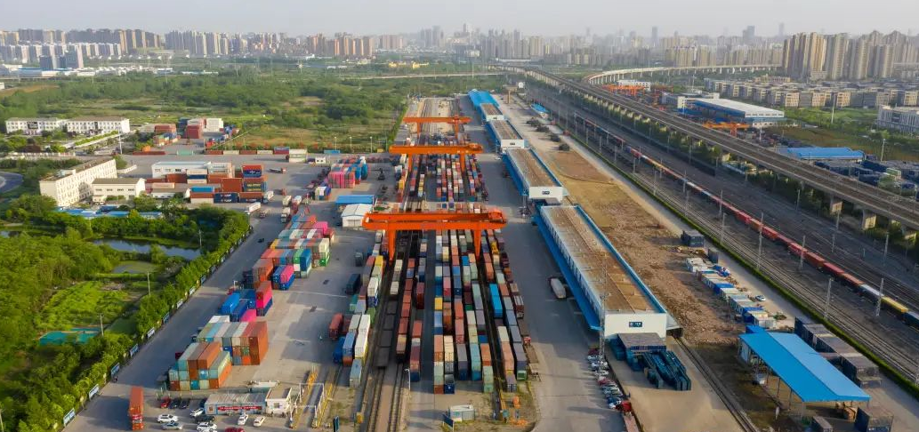 海運受阻一箱難求，中歐班列成&ldquo;黑馬&rdquo;！