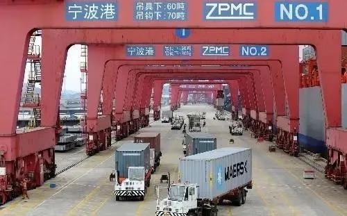 扭轉(zhuǎn)航運中斷！我國港口貨運量激增13.2%，月產(chǎn)50萬標(biāo)箱