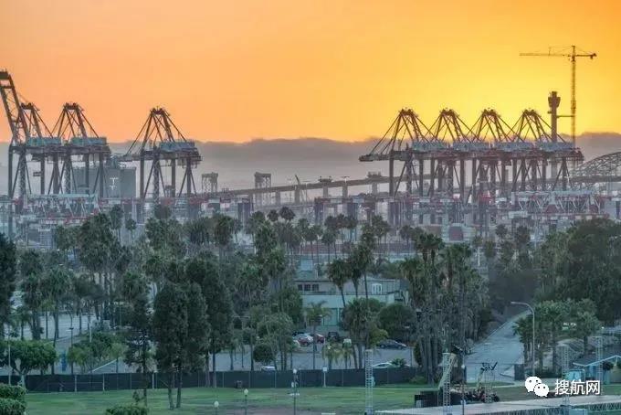 長(zhǎng)灘港負(fù)責(zé)人：在接下來(lái)六個(gè)月內(nèi)，希望港口能恢復(fù)“常態(tài)”