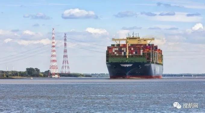 亞歐航線運力將增加12.8萬TEU，該航運公司提前部署8艘萬TEU新船，加強在聯(lián)盟中的地位
