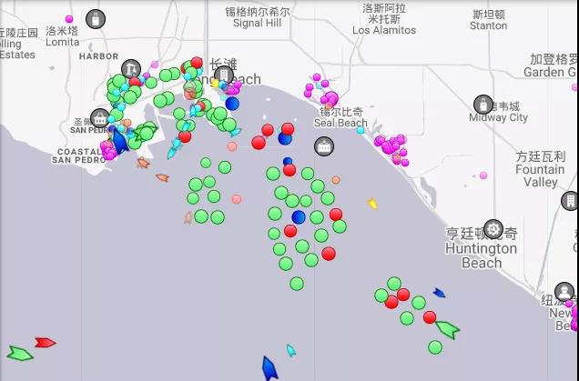 美西擁堵惡化！航拍停滿集裝箱船的南加州！碼頭運營商預(yù)計春季末擺脫窘境