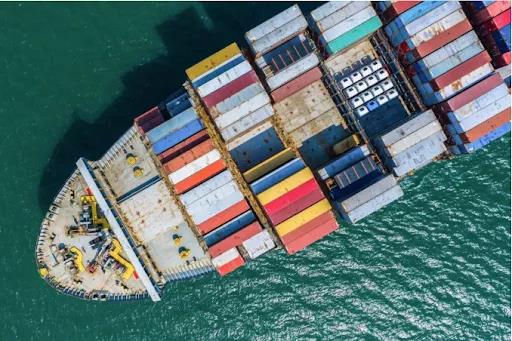 缺箱即將結束？運費從1600到1萬英鎊翻6倍，看看英國進口商和貨代痛苦遭遇