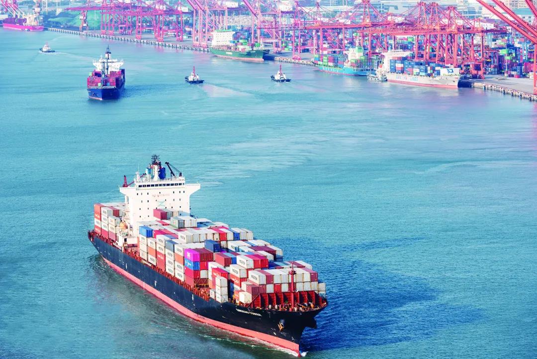 又雙叒叕有箱子墜海了，惡劣天氣不是唯一原因