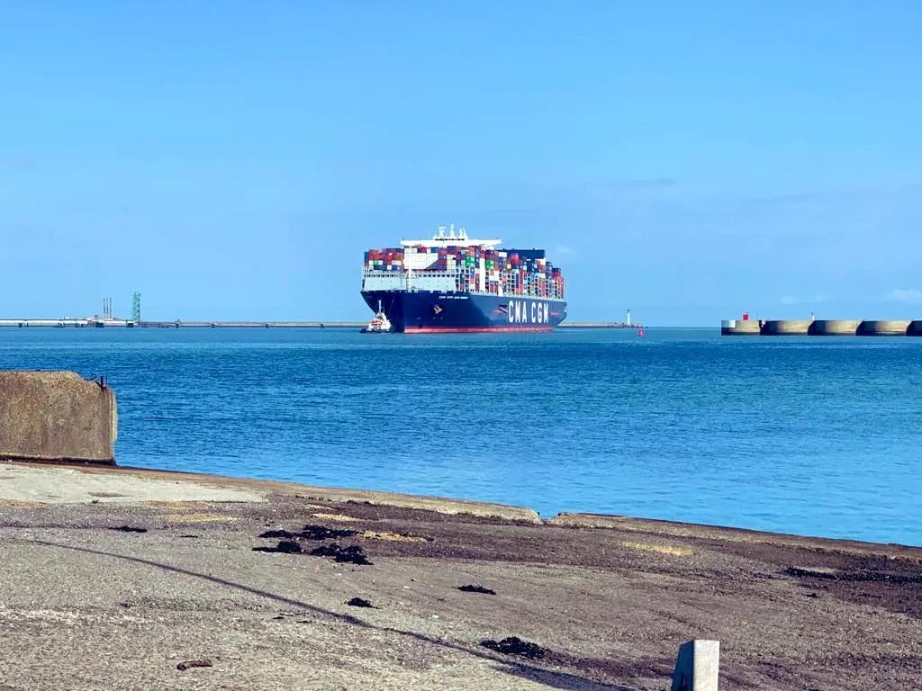 今年春節(jié)船公司停航明顯減少 對(duì)貨主來說是件好事？