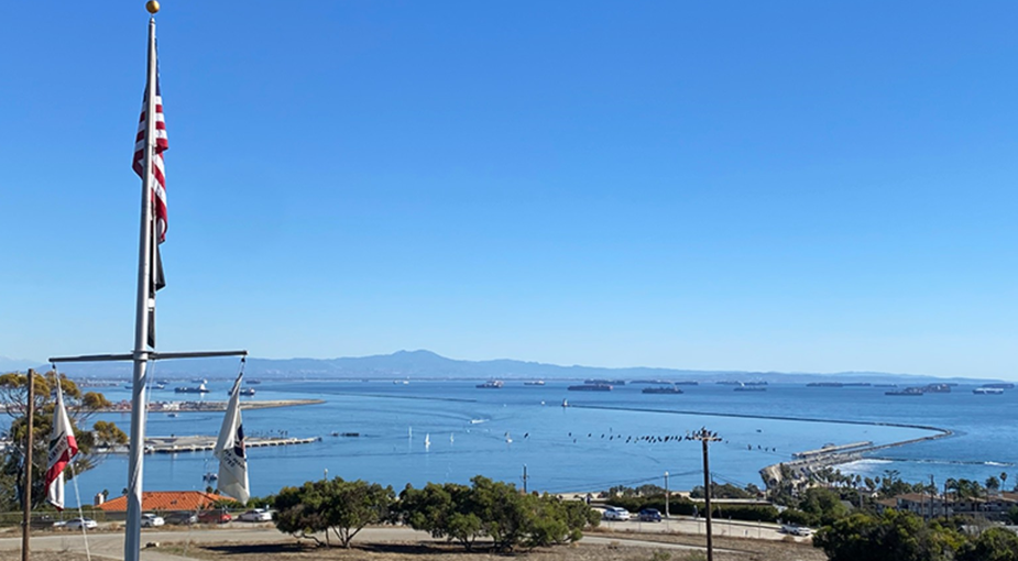 美西港口擁堵，貨物堆積延遲交付長達兩周