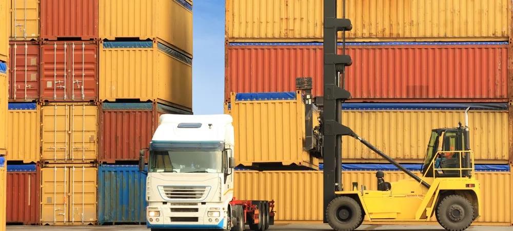 央視曝光！運費“爆漲”背后！搶艙位！搶集裝箱！外貿(mào)出貨難！且訂且珍惜...